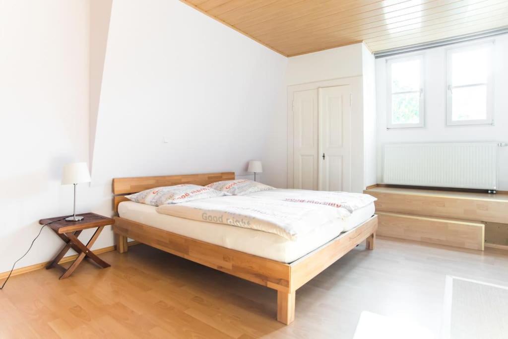 Guesthouse Altes Rathaus Ruedesheim am Rhein Exterior photo
